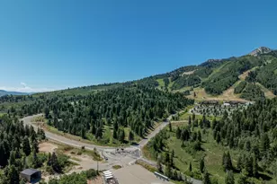 5846 N Jeeder Dr, Mountain Green, UT 84050 - Photo 40