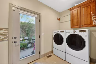 6623 S Hidden Mill Cv, Cottonwood Heights, UT 84121 - Photo 26