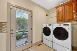 6623 S Hidden Ml Cv, Cottonwood Heights, UT 84121 - Photo 26