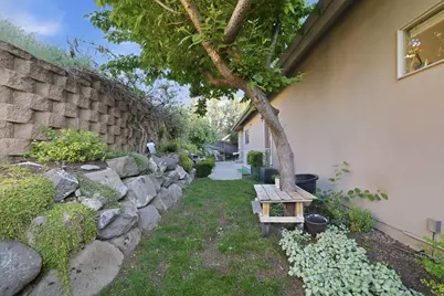 6623 S Hidden Mill Cv, Cottonwood Heights, UT 84121 - Photo 46