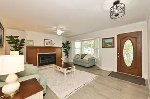10318 S Silver Willow Dr, Sandy, UT 84070 - Photo 4