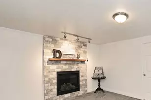 10318 S Silver Willow Dr, Sandy, UT 84070 - Photo 14