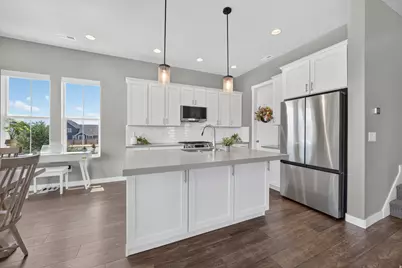 2735 N Turpin Ln, Lehi, UT 84043 - Photo 14