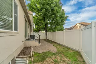 1538 W Wyngate Park Dr, South Jordan, UT 84095 - Photo 28