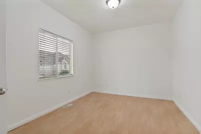 1538 W Wyngate Park Dr, South Jordan, UT 84095 - Photo 10