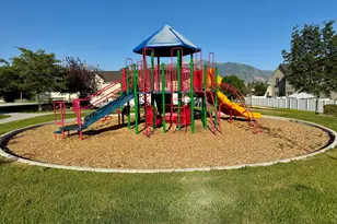 1538 W Wyngate Park Dr, South Jordan, UT 84095 - Photo 46