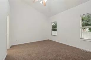 1538 W Wyngate Park Dr, South Jordan, UT 84095 - Photo 12