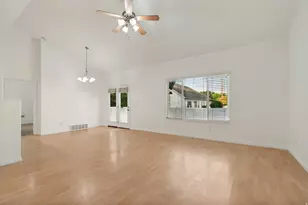 1538 W Wyngate Park Dr, South Jordan, UT 84095 - Photo 8