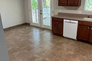 3226 W Meadow Wood Way S, Taylorsville, UT 84129 - Photo 4