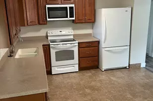 3226 W Meadow Wood Way S, Taylorsville, UT 84129 - Photo 4