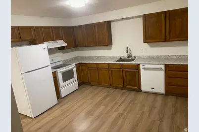 232 W 100 N, Vernal, UT 84078 - Photo 20