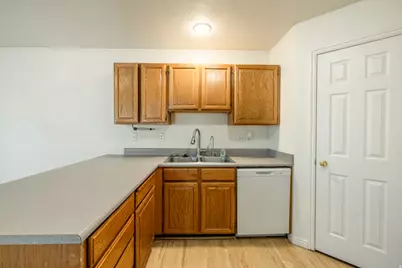 2269 W 480 N, Provo, UT 84601 - Photo 6