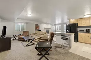 2918 W 8870 S, West Jordan, UT 84088 - Photo 40
