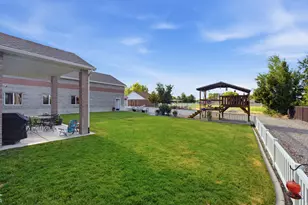 2918 W 8870 S, West Jordan, UT 84088 - Photo 64