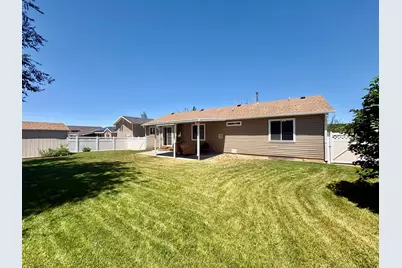 472 E 700 N, Tooele, UT 84074 - Photo 12