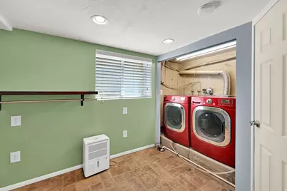 291 S 800 E, Bountiful, UT 84010 - Photo 14