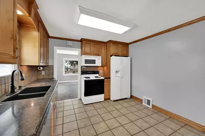 291 S 800 E, Bountiful, UT 84010 - Photo 6