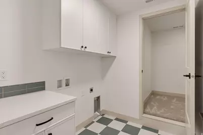 2401 Patricia Dr, Santa Clara, UT 84765 - Photo 10