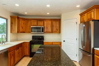 245 E 9500 S, Paradise, UT 84328 - Photo 6