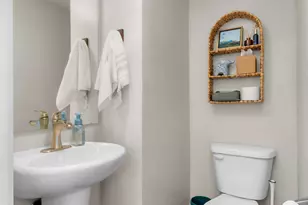 4927 W Daybreak Pkwy, South Jordan, UT 84009 - Photo 14