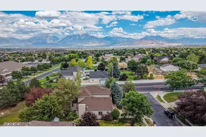 5614 W Draft Horse Ct, Herriman, UT 84096 - Photo 34