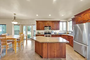 5614 W Draft Horse Ct, Herriman, UT 84096 - Photo 10