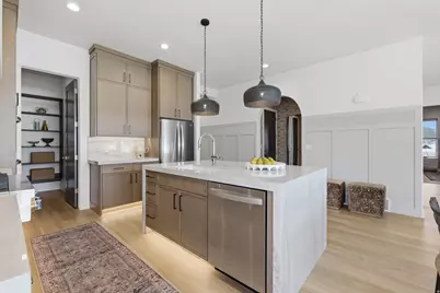 2559 W Aurora Ave, Mapleton, UT 84664 - Photo 8