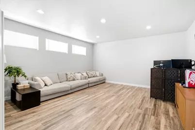 2359 W 3225 S, West Haven, UT 84401 - Photo 6