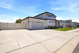 2359 W 3225 S, West Haven, UT 84401 - Photo 2