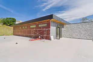 422 N Castor Ln E, Salt Lake City, UT 84103 - Photo 22