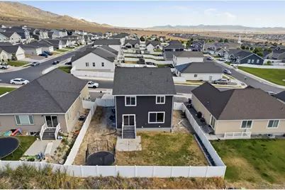 2789 E Clarkstone Dr, Eagle Mountain, UT 84005 - Photo 42