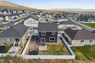 2789 E Clarkstone Dr, Eagle Mountain, UT 84005 - Photo 42