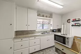 49 W 0200 S, Panguitch, UT 84759 - Photo 10