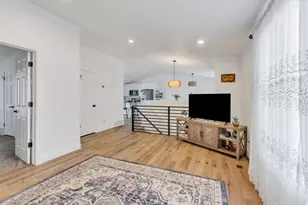 4382 W Cortney Dr, West Valley, UT 84120 - Photo 10
