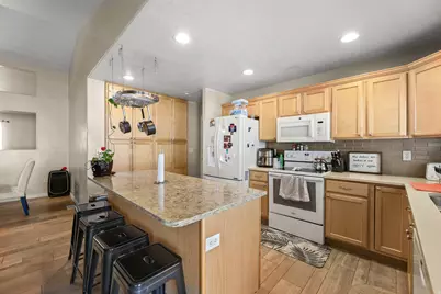 7131 W Dalmatian St, West Valley, UT 84128 - Photo 12