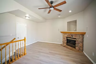 1602 W Rockbridge Dr S, Layton, UT 84041 - Photo 4
