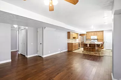 66 E Monticello Dr, Kaysville, UT 84037 - Photo 8