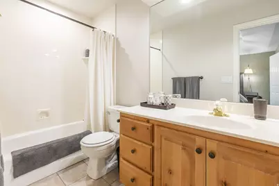 1146 E Woodbriar Cir S, North Salt Lake, UT 84054 - Photo 28