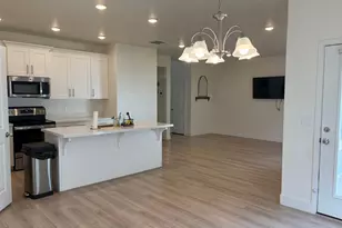 4235 W Anasazi Park Ct, Riverton, UT 84096 - Photo 10