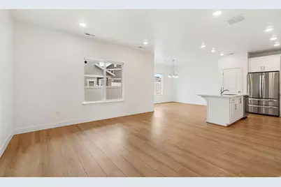 4235 W Anasazi Park Ct, Riverton, UT 84096 - Photo 8