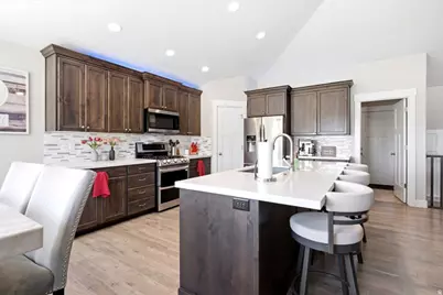 2973 W Red Sand Rd, West Haven, UT 84401 - Photo 10