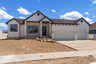 3188 S 5250 W, Hooper, UT 84315 - Photo 2