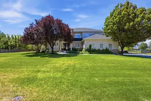 271 W Golden Harvest Rd, Draper, UT 84020 - Photo 2