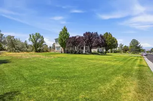 271 W Golden Harvest Rd, Draper, UT 84020 - Photo 4