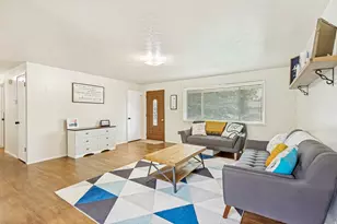 266 N 1040 E, Springville, UT 84663 - Photo 2