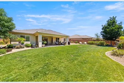 3042 E 3230 S, Saint George, UT 84790 - Photo 4