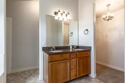 2011 E Stoneleigh Dr, Draper, UT 84020 - Photo 16