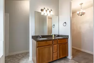2011 E Stoneleigh Dr, Draper, UT 84020 - Photo 14