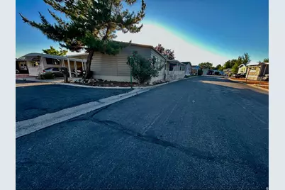 4568 S Foxglove Dr #109, Salt Lake City, UT 84123 - Photo 2