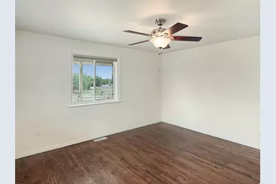 190 E 600 N, Ferron, UT 84523 - Photo 14